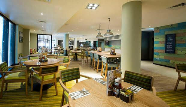 Premier Inn Edinburgh City Centre Royal Mile Extérieur photo