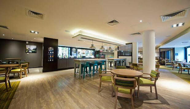 Premier Inn Edinburgh City Centre Royal Mile Extérieur photo